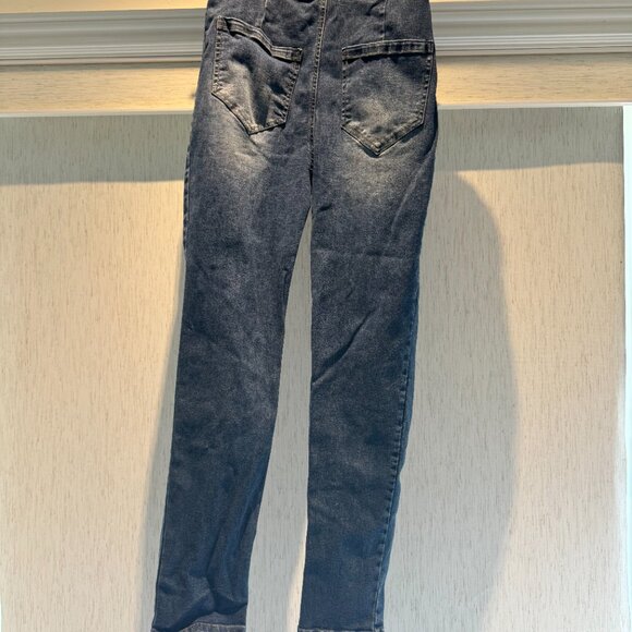 Maternity clothes - Picture 7 of 16